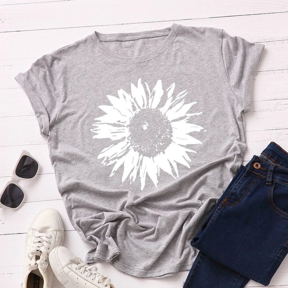 Pretty Woman Curvy Top - T-shirts, Cotton, Short Sleeve, Flower Top