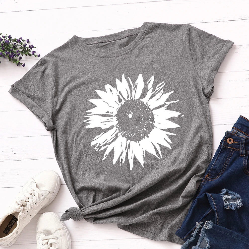 Pretty Woman Curvy Top - T-shirts, Cotton, Short Sleeve, Flower Top