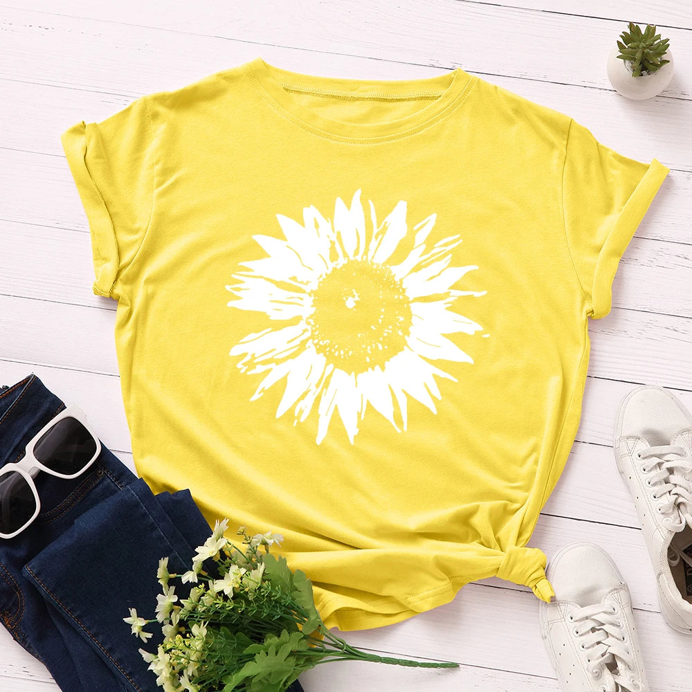 Pretty Woman Curvy Top - T-shirts, Cotton, Short Sleeve, Flower Top