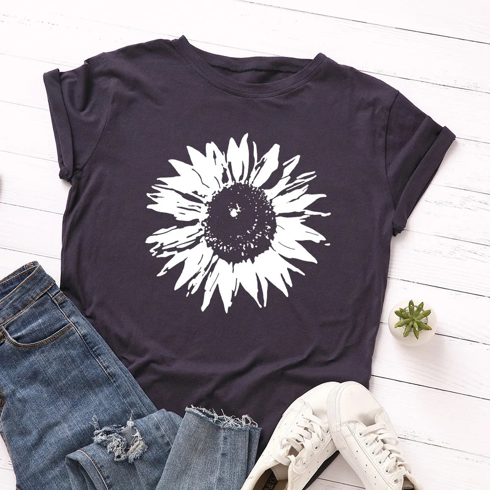 Pretty Woman Curvy Top - T-shirts, Cotton, Short Sleeve, Flower Top