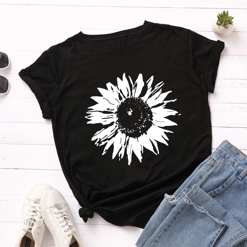 Pretty Woman Curvy Top - T-shirts, Cotton, Short Sleeve, Flower Top