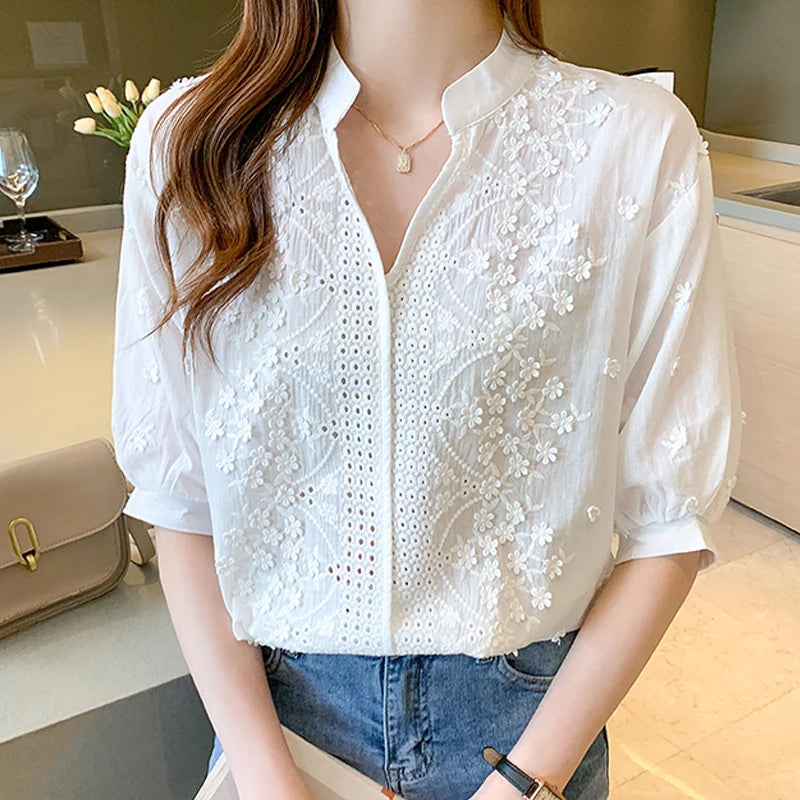 Pretty Woman Top - Embroidered White Shirt V-neck Lantern Sleeve