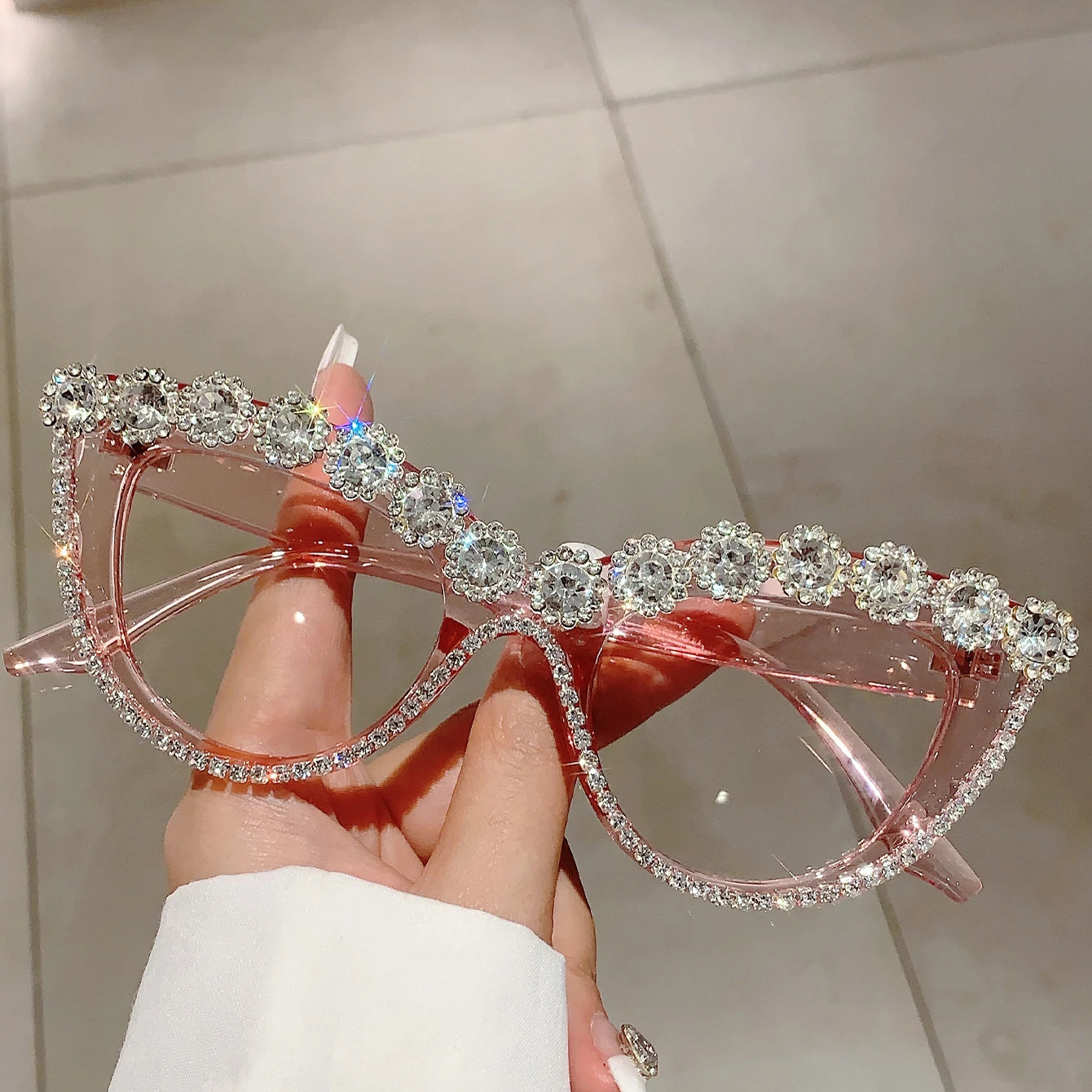 Pretty Woman Curvy Accessories - Cat Eye with Rhinestones Non-prescription Eyewear Luxury Fashion Glasses